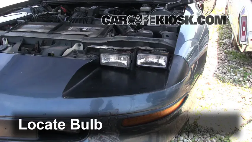 1994 Chevrolet Camaro 3.4L V6 Coupe Éclairage Feux de croisement (remplacer l'ampoule)